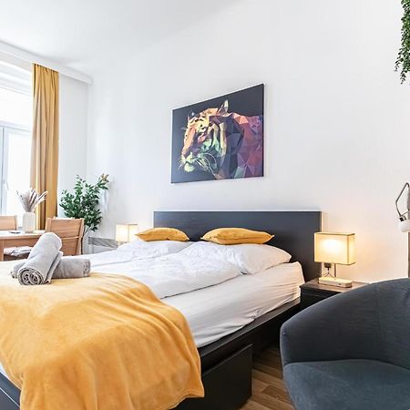 Explore Vienna: 1Br Retreat Near Westbahnhof Exterior photo